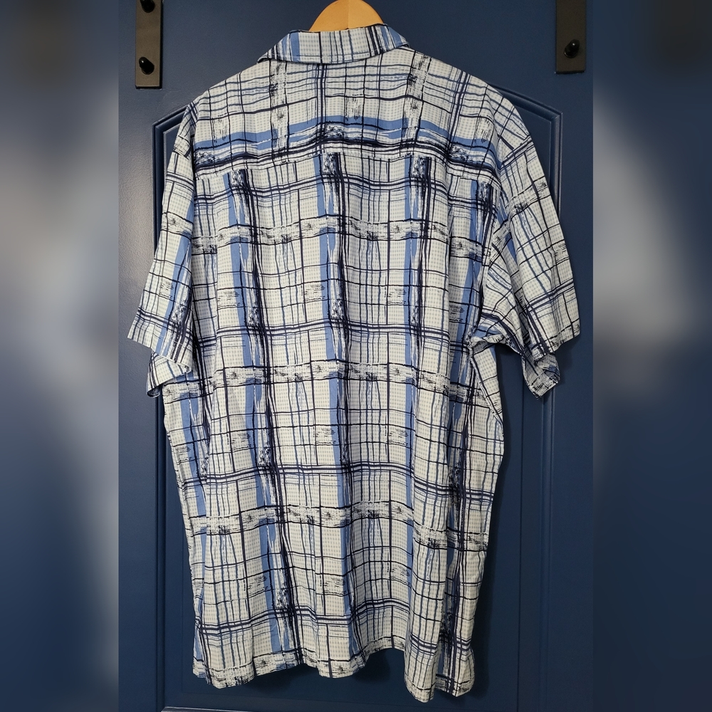 Shirt - Picture 3 of 3